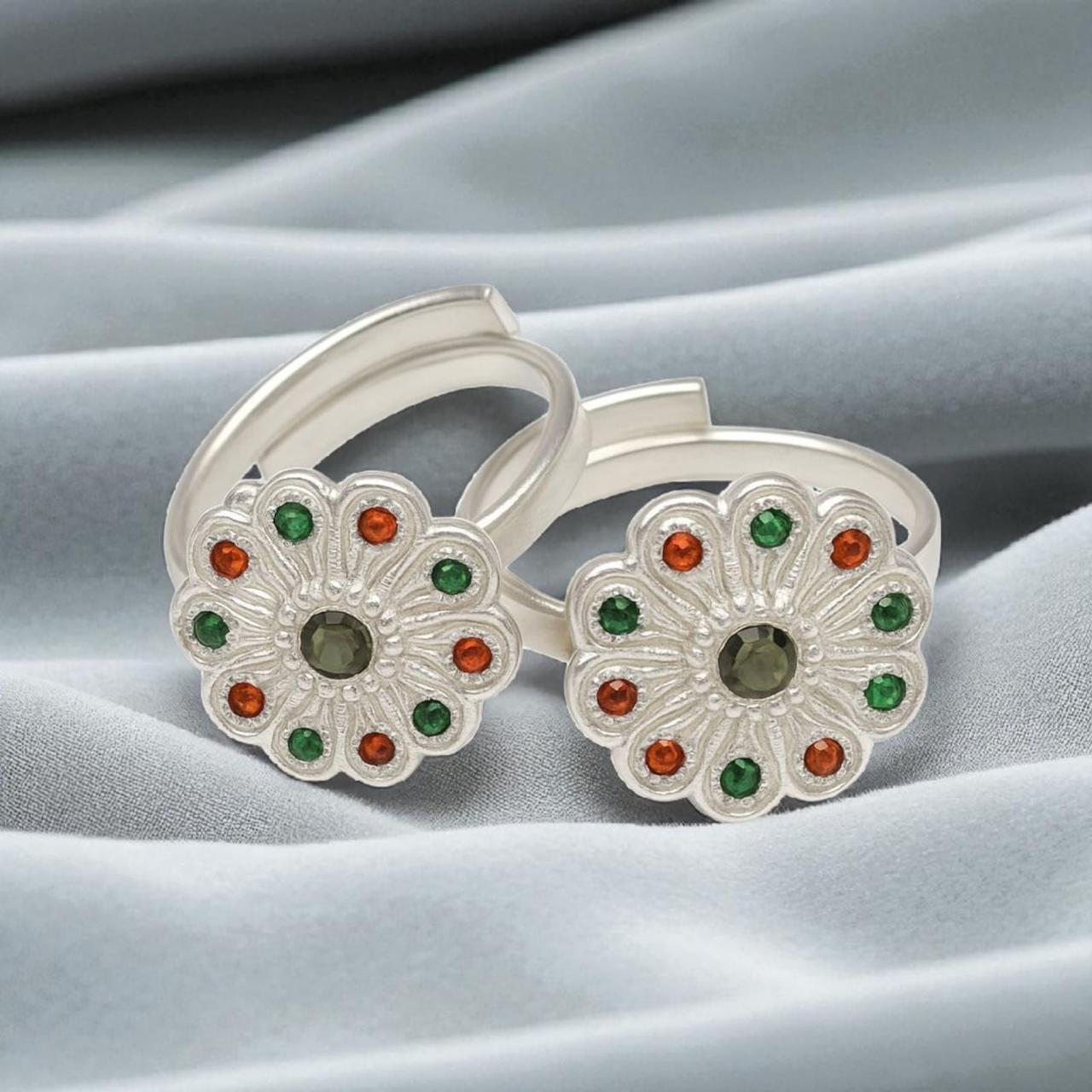 Multicolor Design (Green Stone) Shape Toe Ring