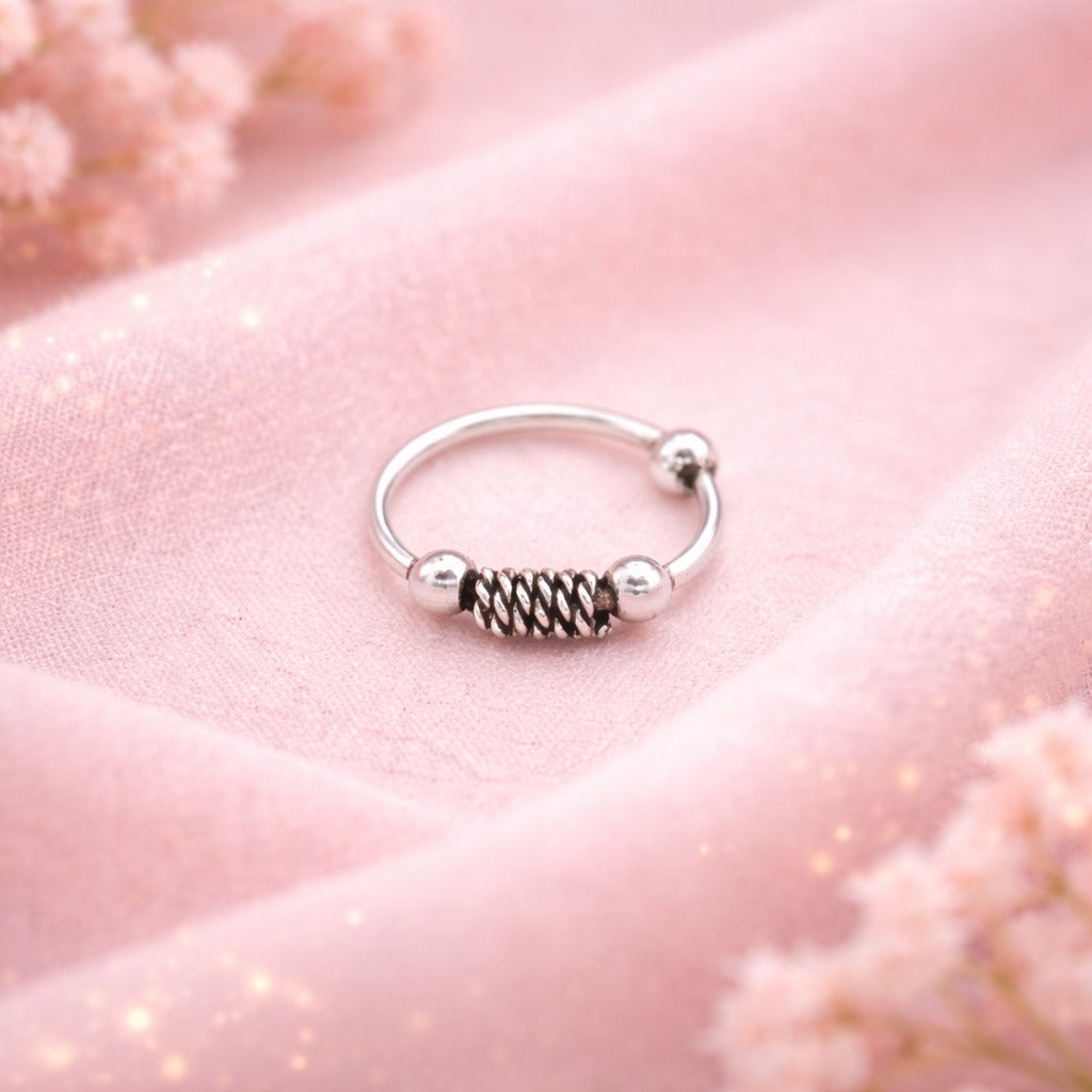 Twisted Coil Center Minimal Nose Ring