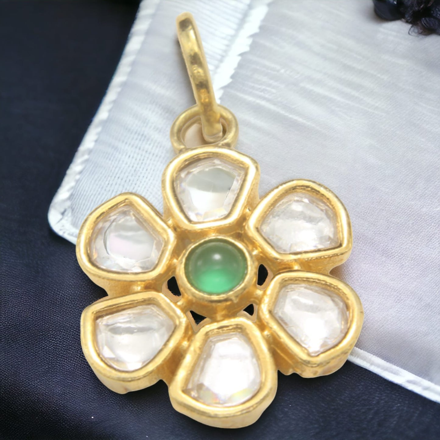 925 Sterling Silver Flower Shape Kundan Pendant For Girls And Women