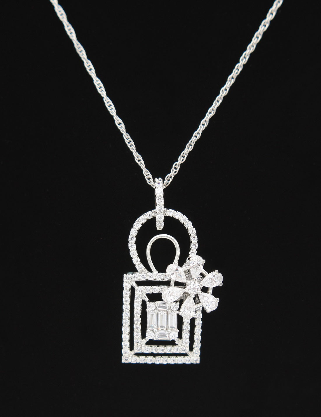 925 Sterling Silver Flower Design Pendant Set For Girls And Women