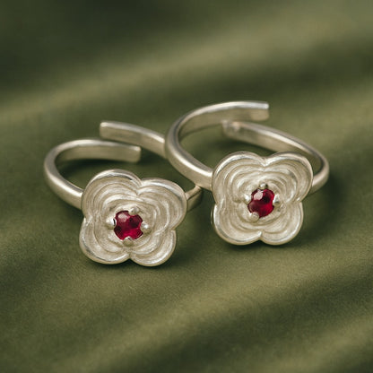 Floral Design With Pink Stone  Toe Ring